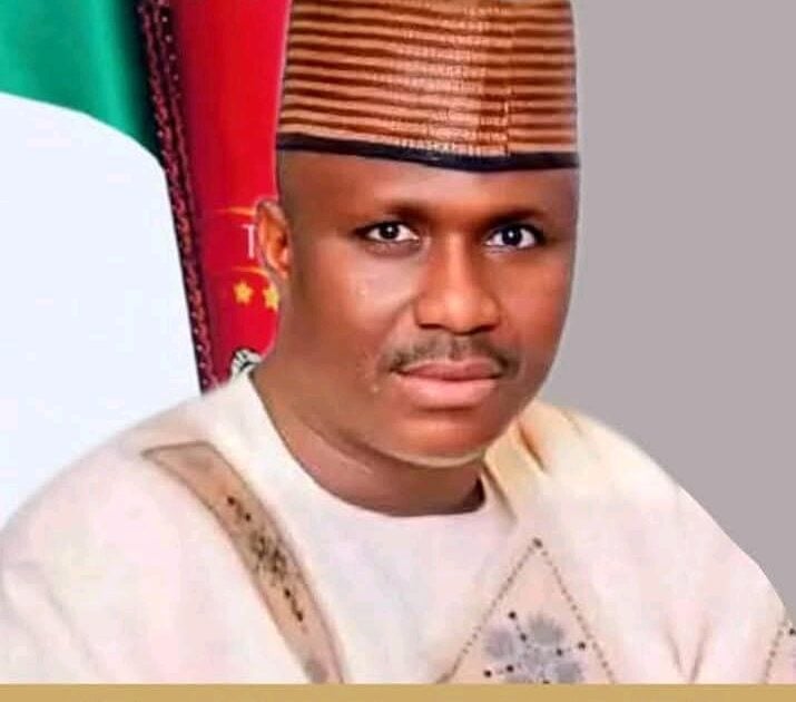 1001456925 715X630 1