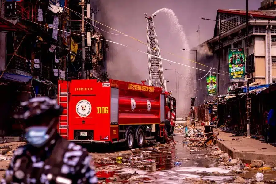 Lagos Fire Service Battling Blaze Lagos Fire Service Battling Blaze