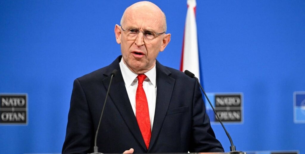 Uk Defense Secretary Healey