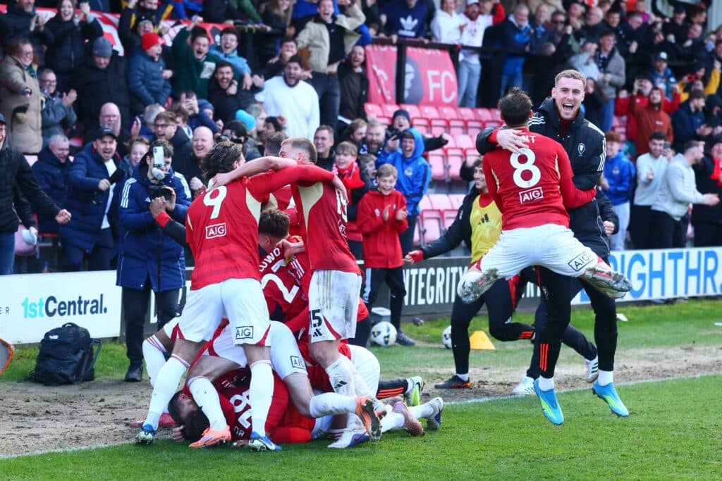 Editorial Use No Use Unauthorised 1071248433